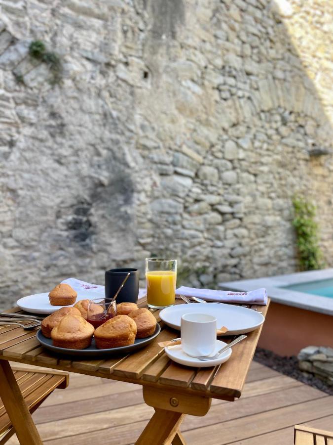 La Maison Du Puits Cesseras Exteriér fotografie